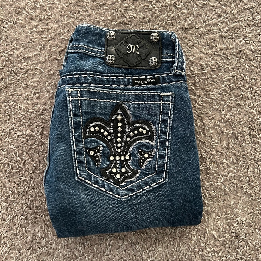 Miss Me Embellished Fleur-de-Lis Skinny Jeans - Dark Blue